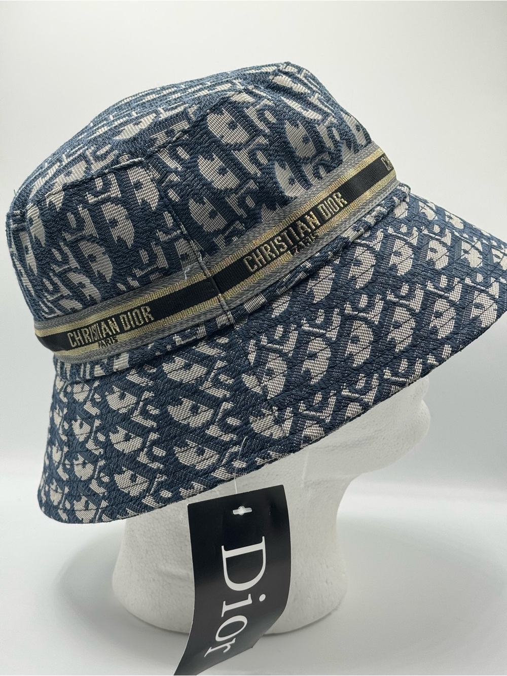 Dior Bucket Hat - Picture 5 of 6